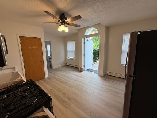1 Bedroom Apartment Close to Campus! – photo 1