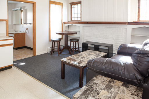 320 Euclid Ave - Apartment 3 (Two Bedroom Apt) – photo 1