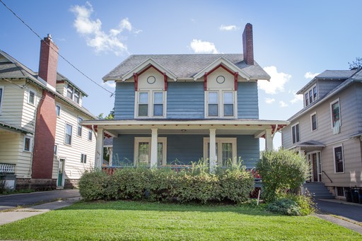853 Livingston Ave (Four Bedroom House) – photo 1