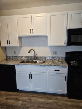 1104 Madison St - Apartment 5 (Two Bedroom Apt) – photo 1