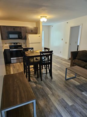 110 Comstock Ave - Apartment 7 – photo 1
