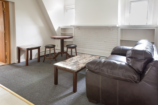 320 Euclid Ave Two Bedroom Apt – photo 1