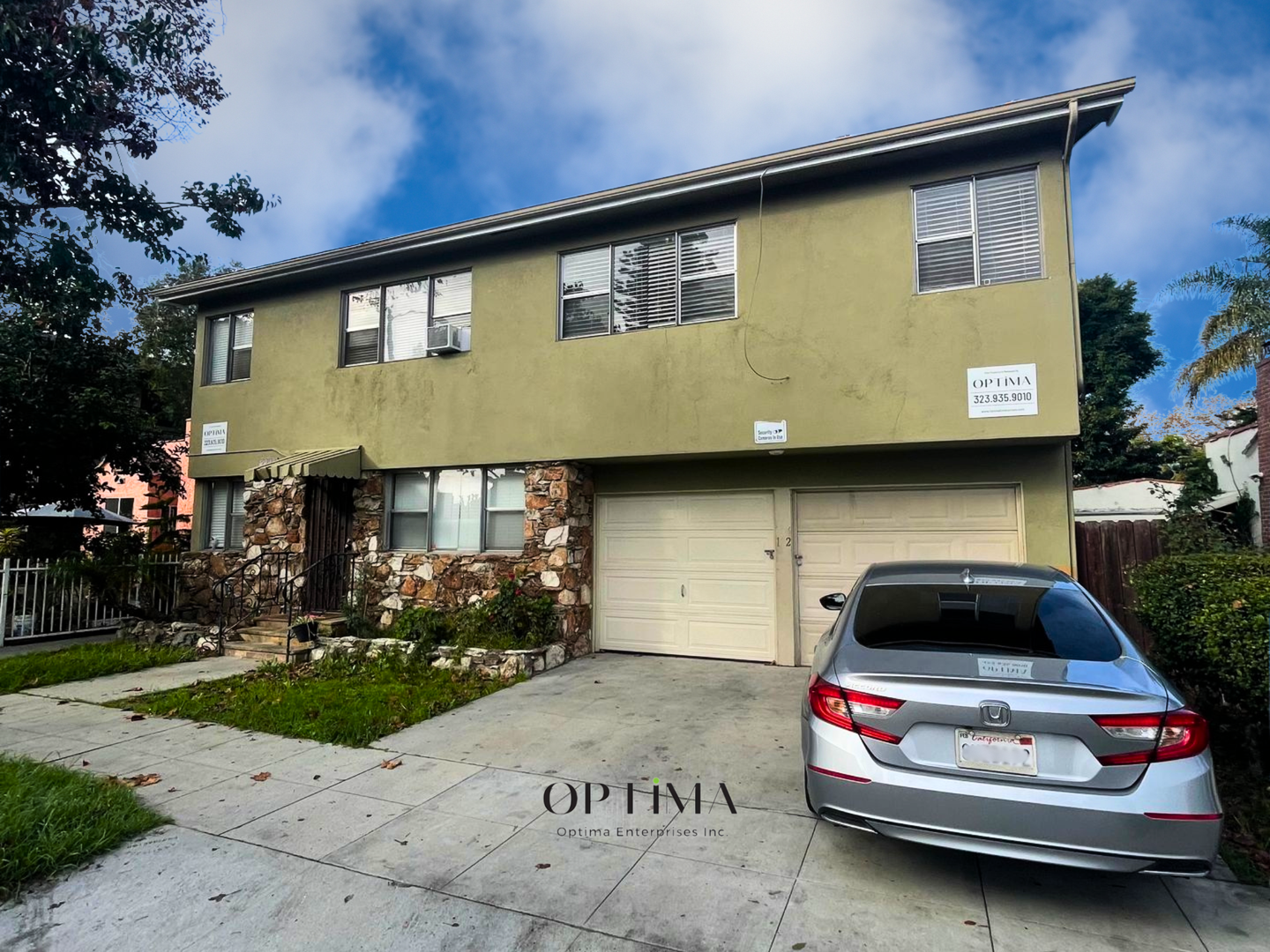 Long Beach Apartment: 2227 Cedar Ave