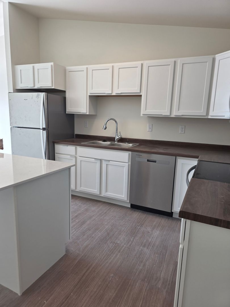 Rail10 Lofts 1 of 7