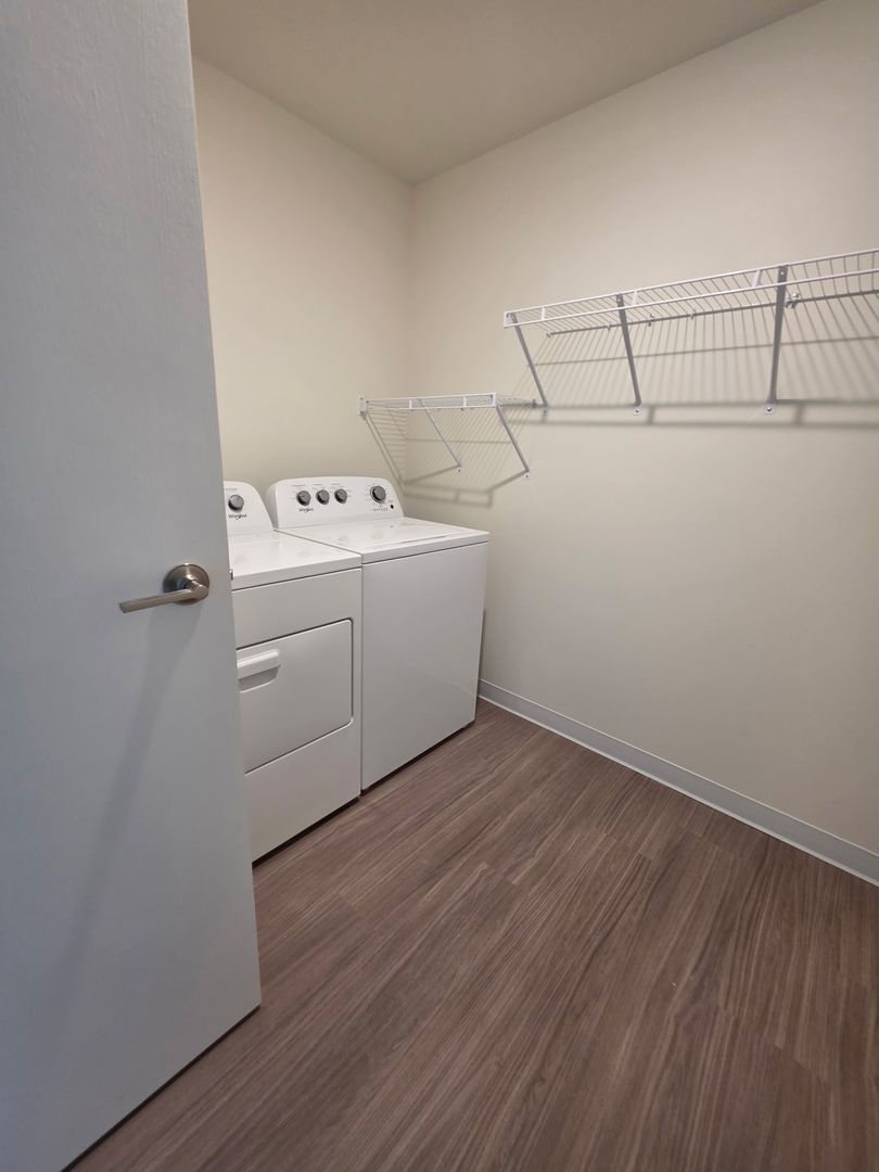Laundry room at Rail10 Lofts (3 of 4)