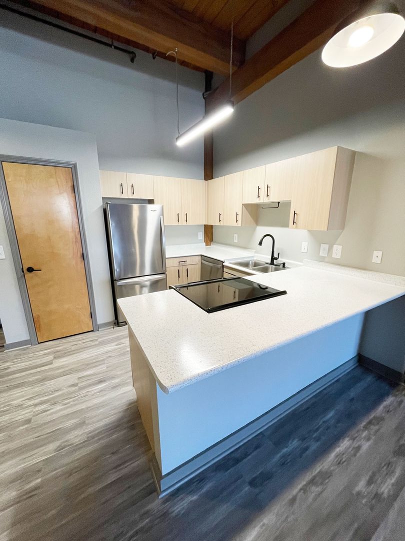 Kansas City Apartment: 1601 Walnut Street