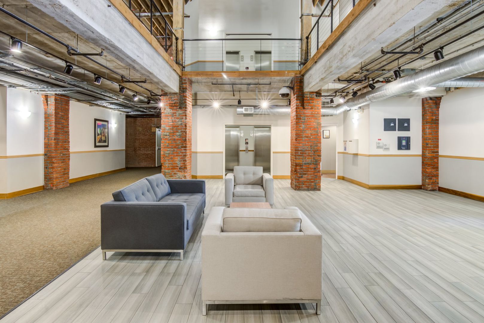 Kansas City Apartment: 1601 Walnut Street