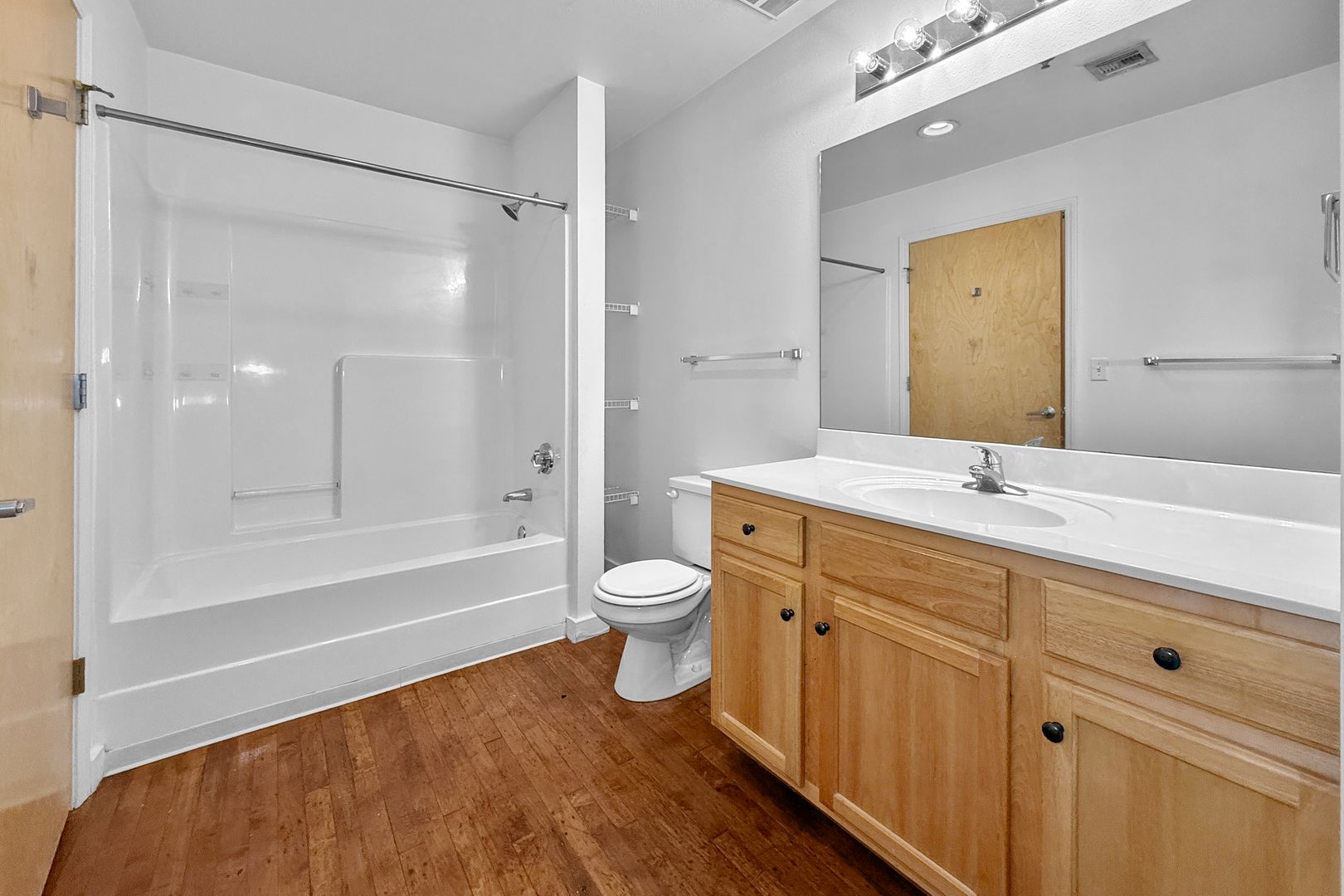 Kansas City Apartment: 2121 Central Street