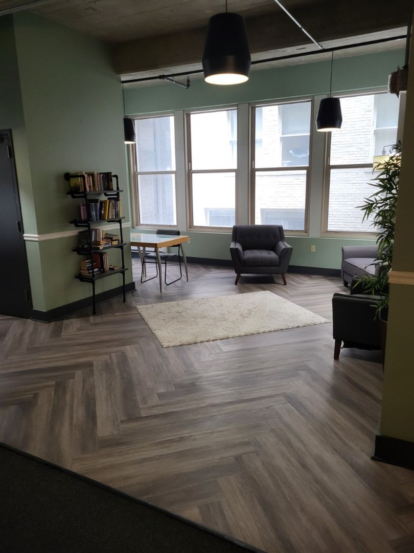 Kansas City Apartment: 1004 Baltimore Ave