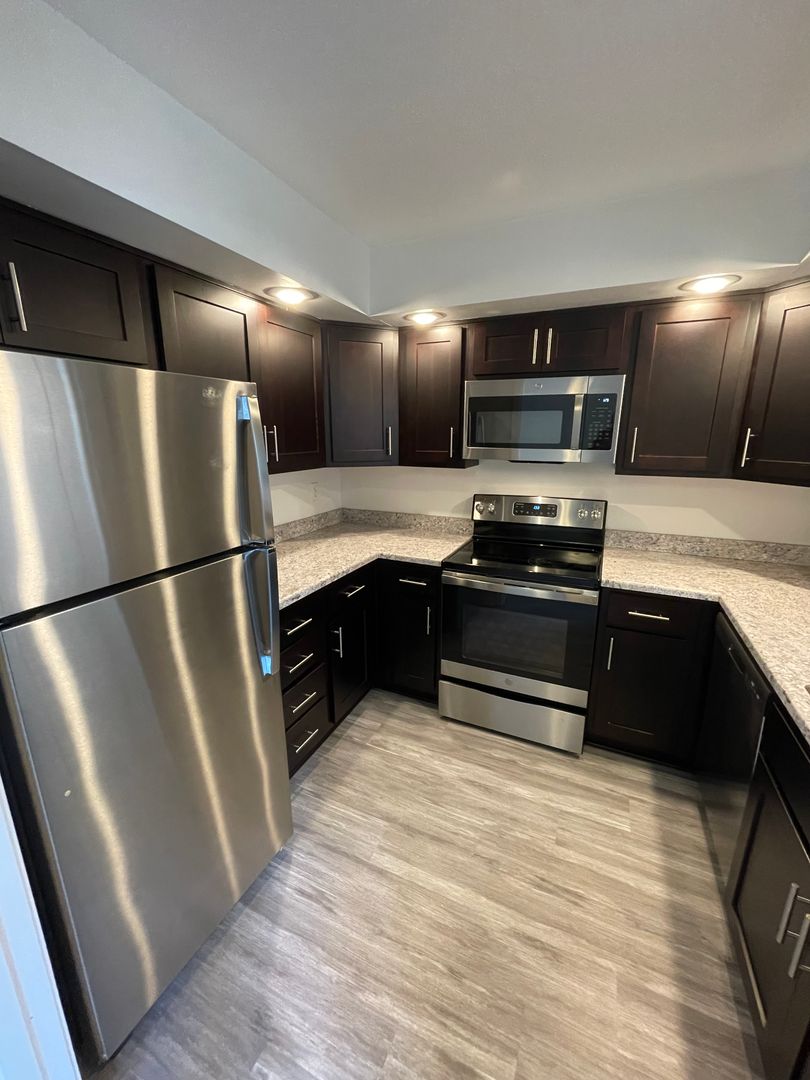 Merriam Apartment: 7200 Eby Avenue