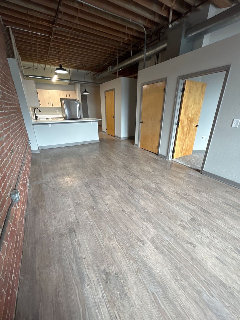 Kansas City Apartment: 1601 Walnut Street