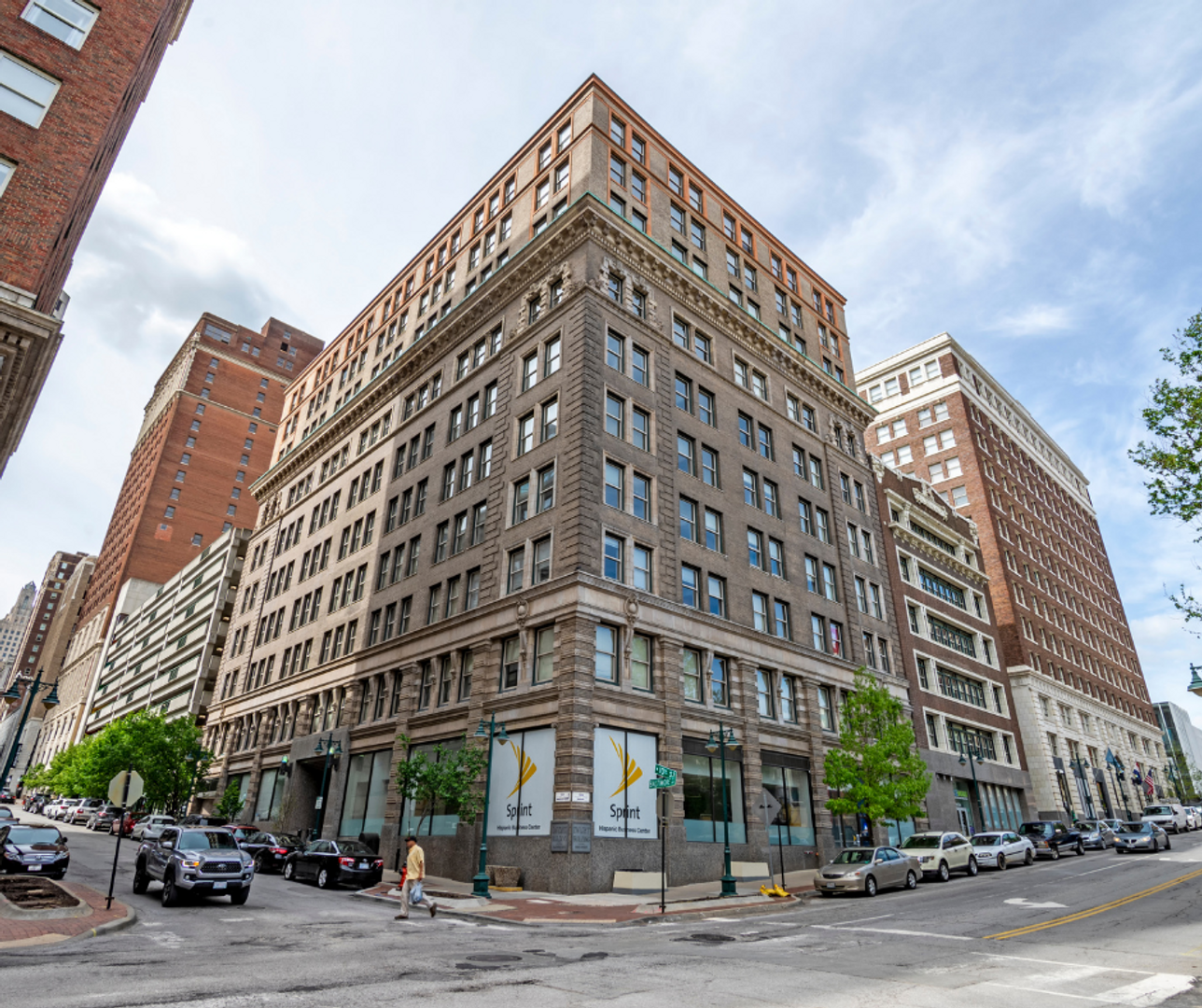 Kansas City Apartment: 1004 Baltimore Ave