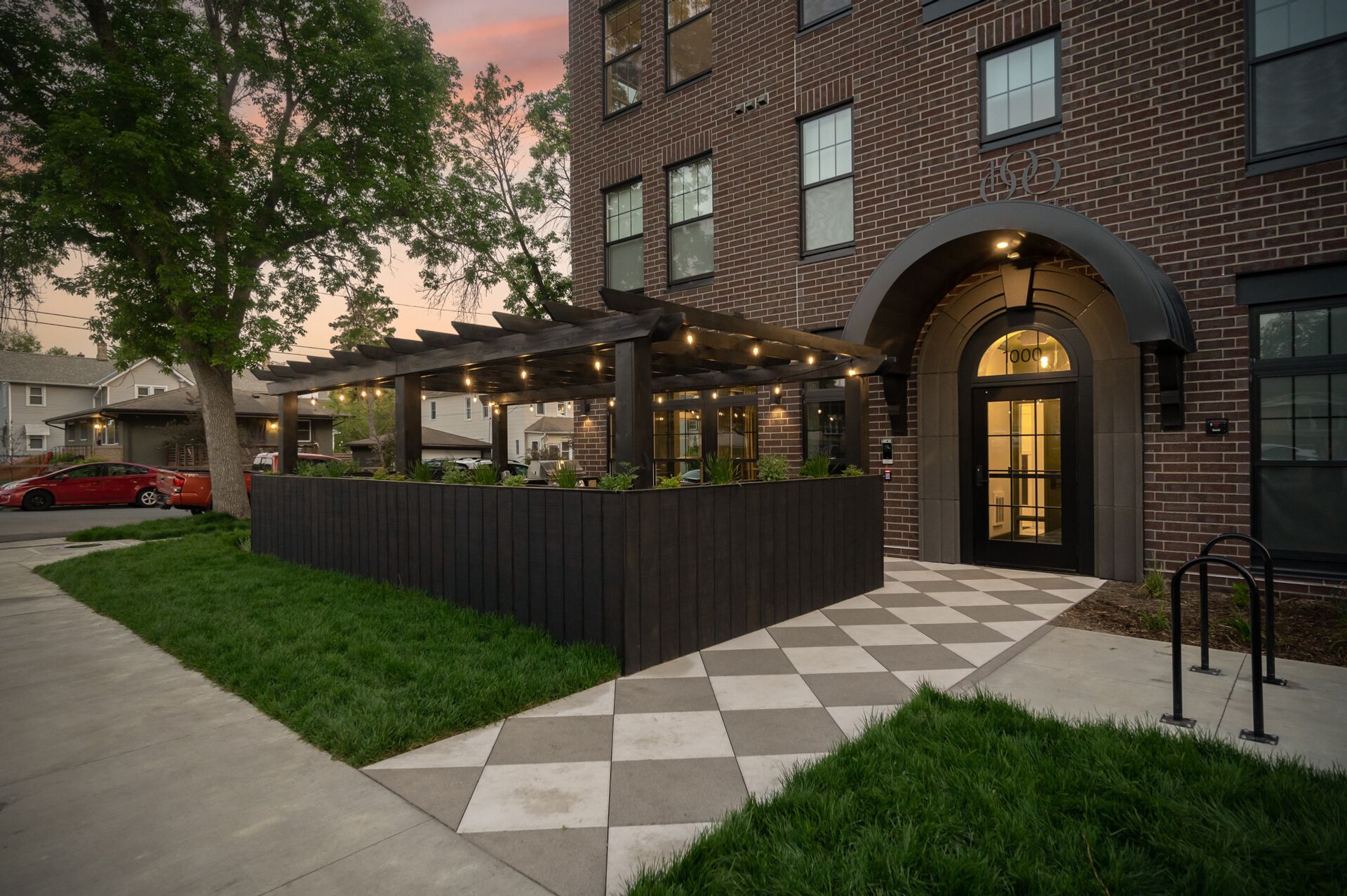 Minneapolis Apartment: 1000 Main Street