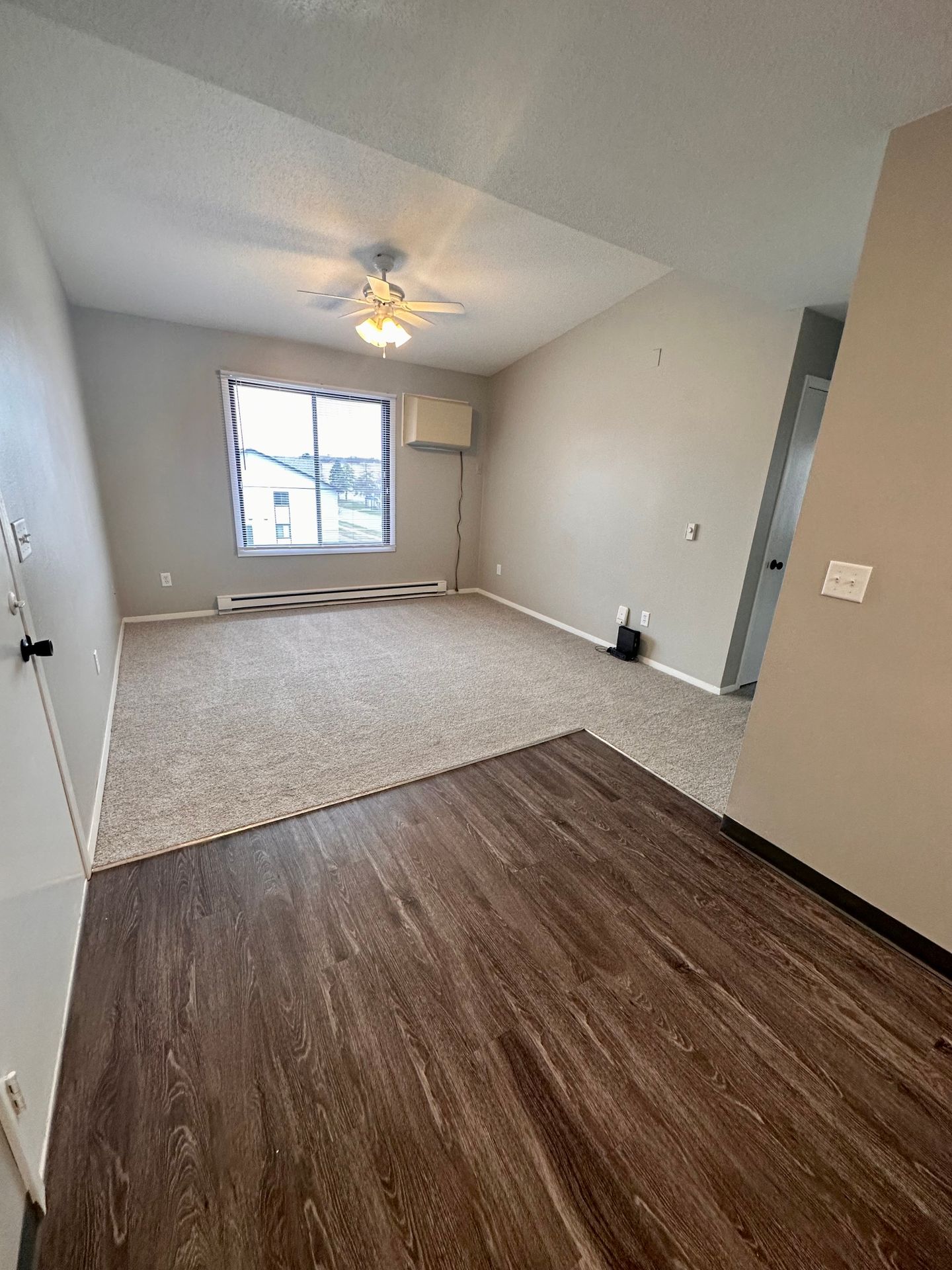 1221 Maplewood Drive, 05, Cedar Falls, IA 50613