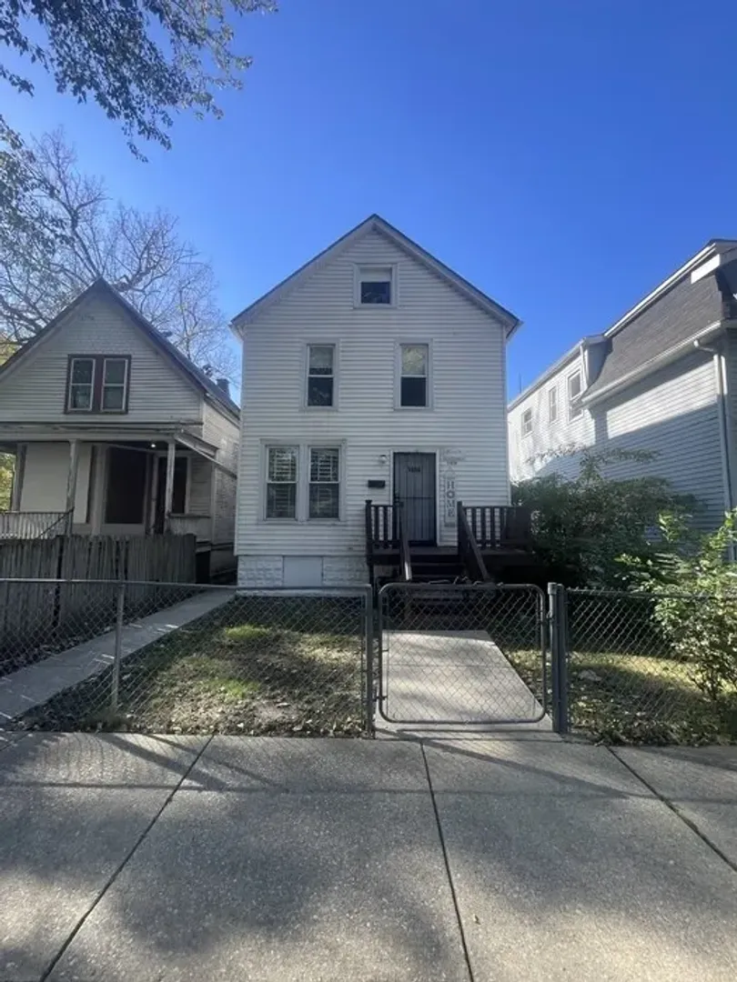 Chicago House: 11634 S. Princeton Ave