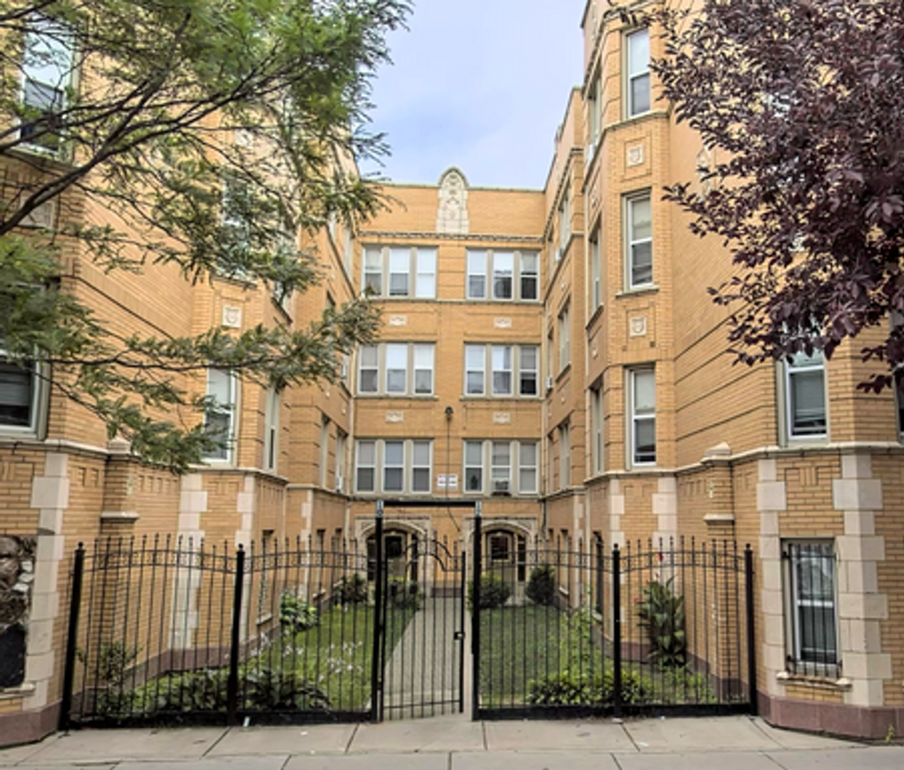 Chicago Apartment: 5400-08 W Madison/ 8-14 N Long