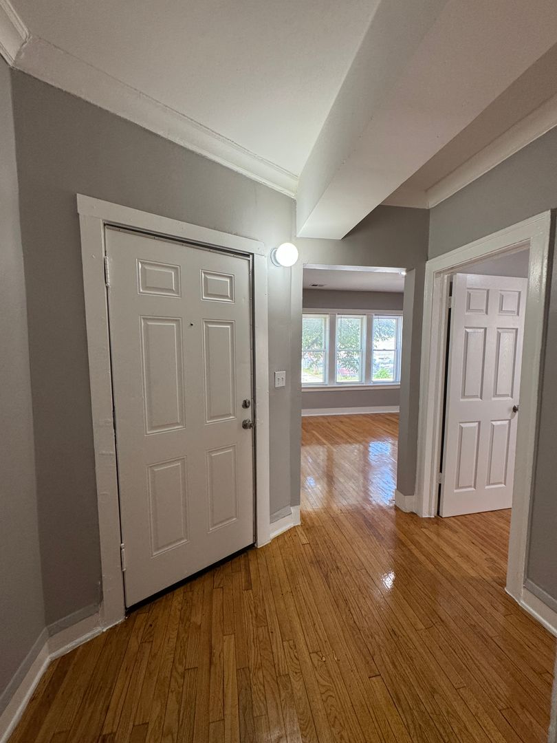 Chicago Apartment: 7801-03 S Marshfield, 1615-17 W 78th St
