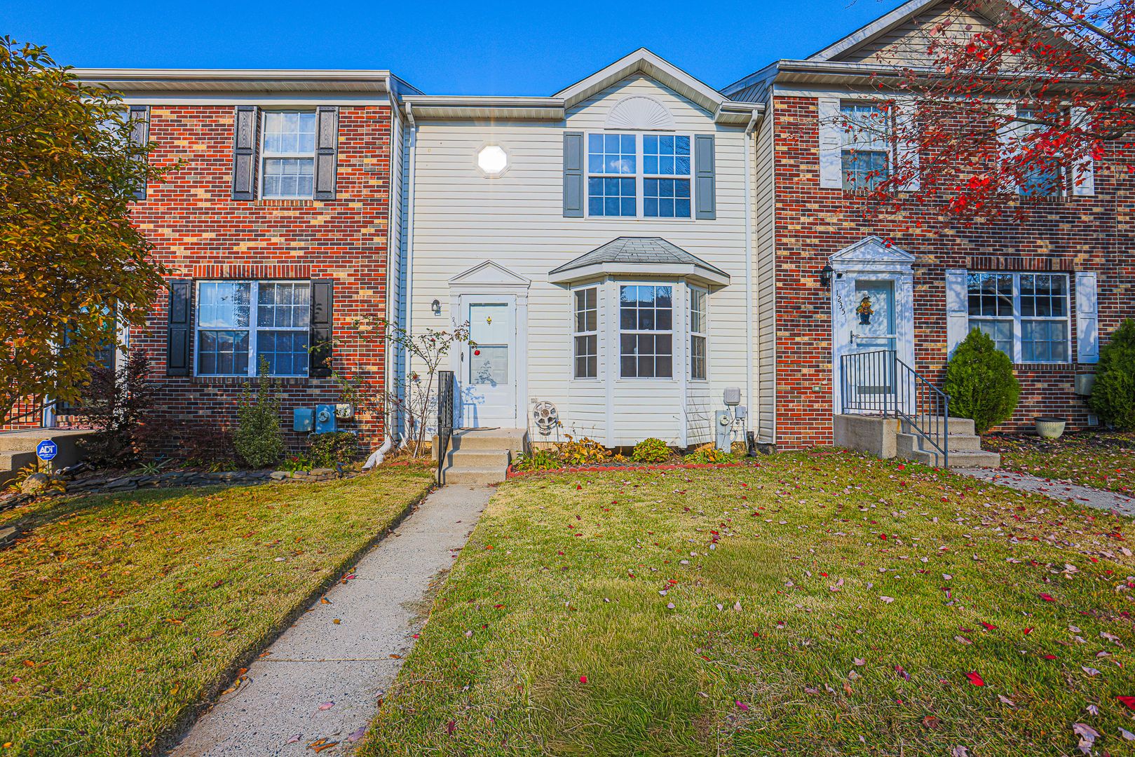 Abingdon House: 1237 Splashing Brook Drive