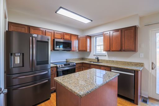 3 Bedroom Rental – 14 Luffing Court, Essex, MD 21221