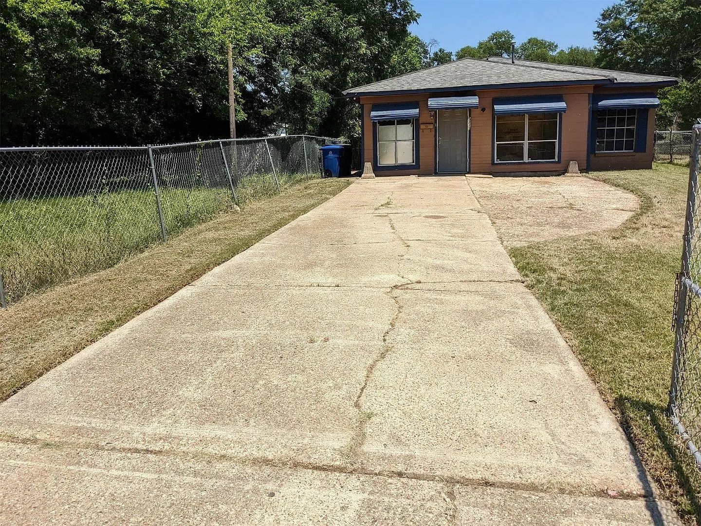 Shreveport House: 5213 Ellison St.