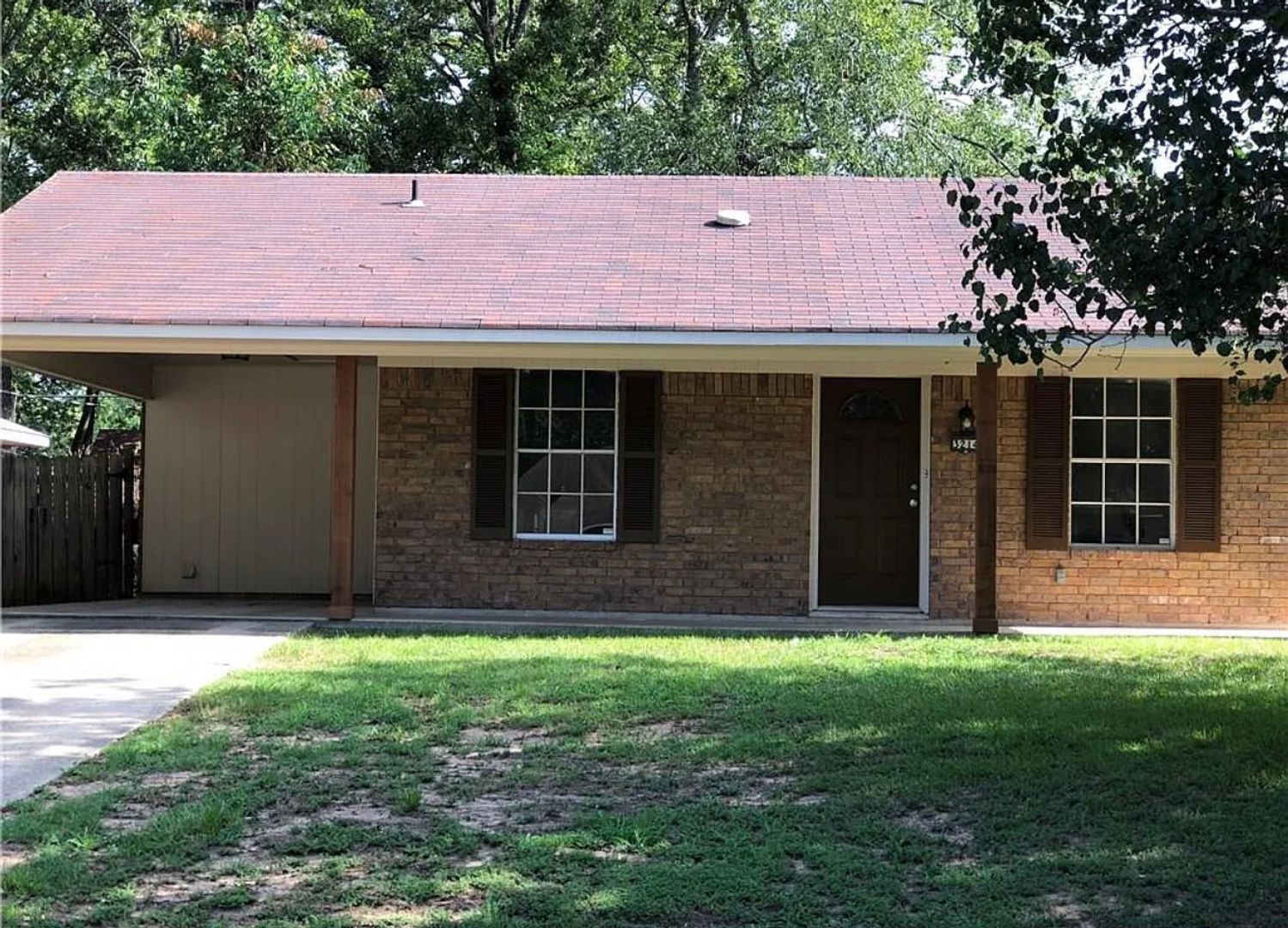 Shreveport House: 3214 Mackey Lane