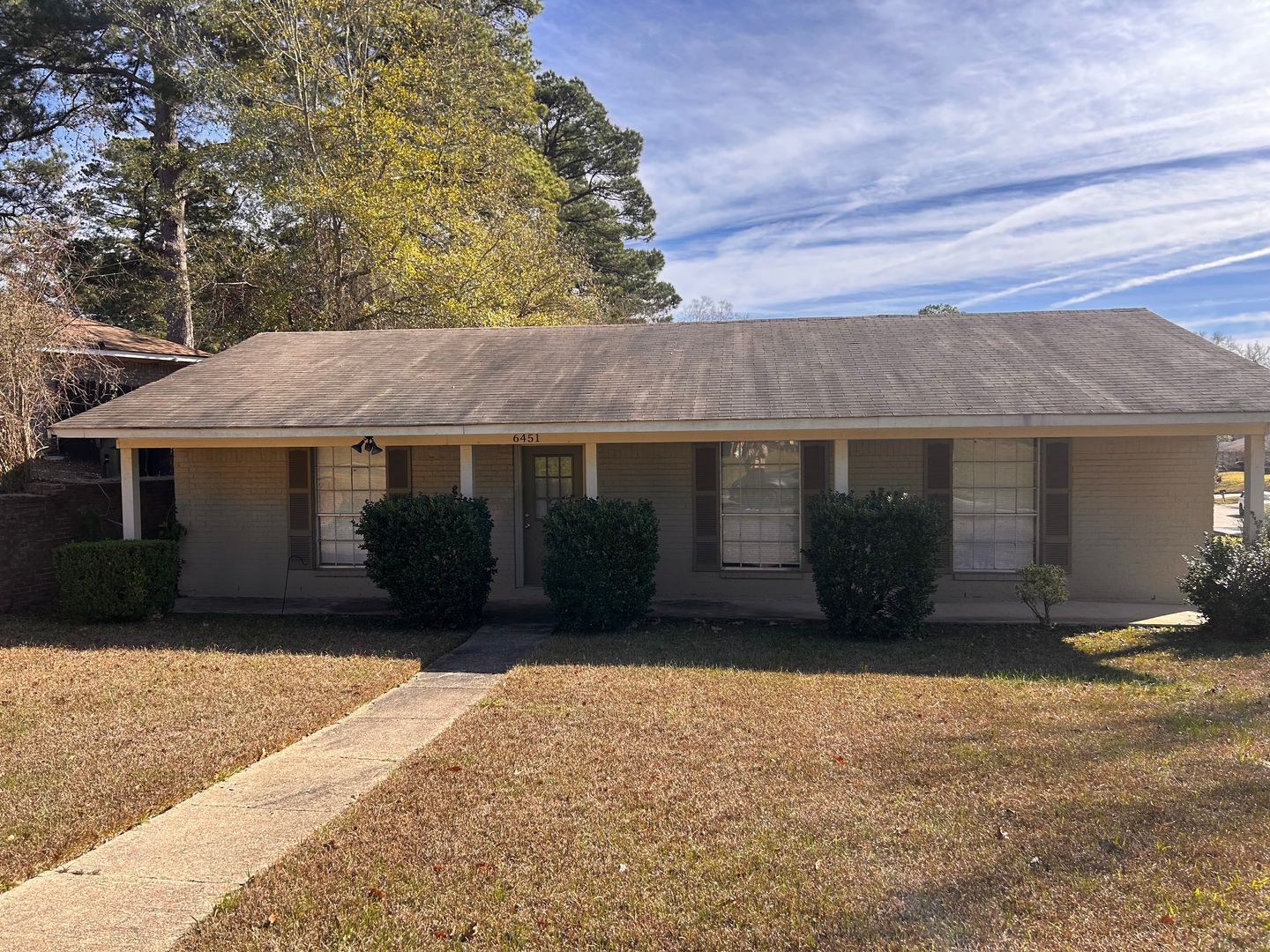 Shreveport House: 6451 Frondosa
