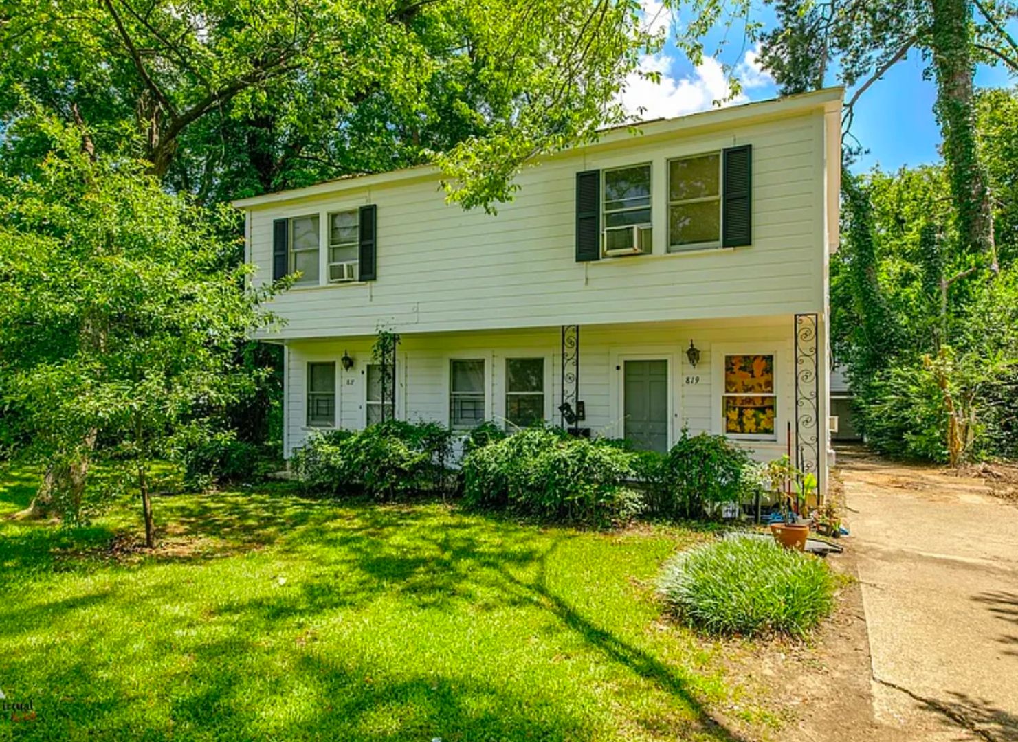 Shreveport Apartment: 819 Boulevard St.