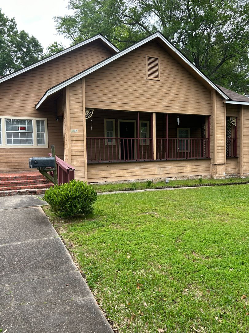Shreveport Apartment: 1348 W.Kirby