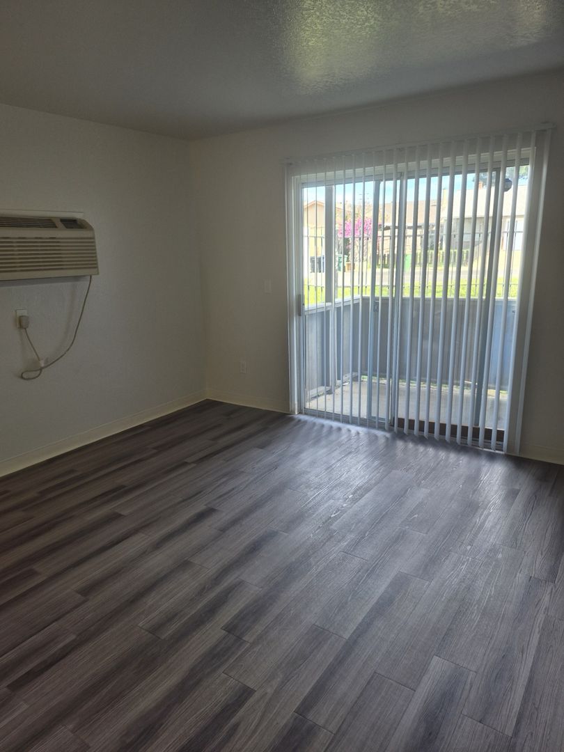 North Highlands Apartment: 3800 Madison Ave