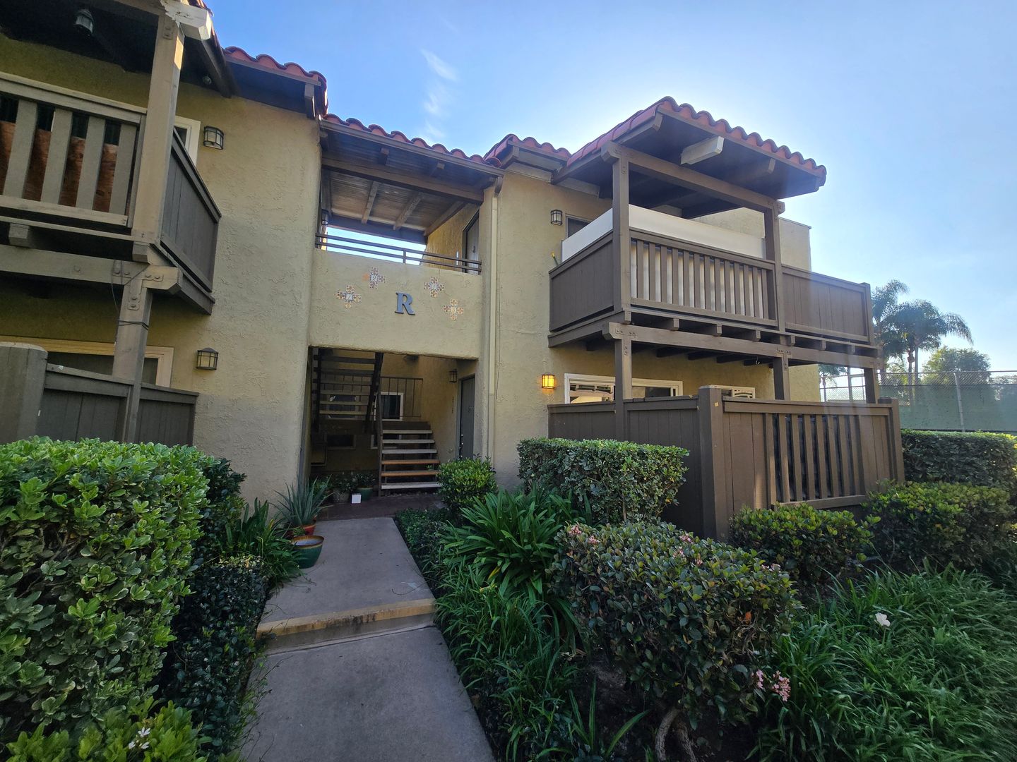 Santa Ana Condo: 1345 Cabrillo Park Drive #R03