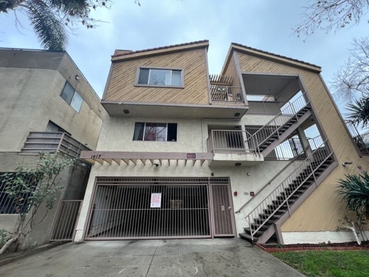 Santa Ana Apartment: 1417 N Durant Street