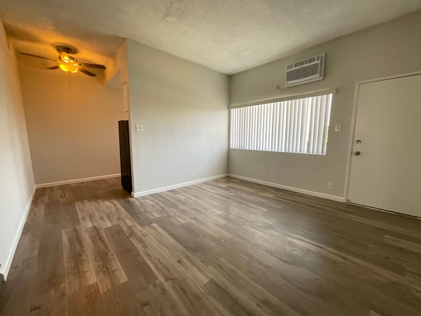 Costa Mesa Apartment: 2831 Bristol Street