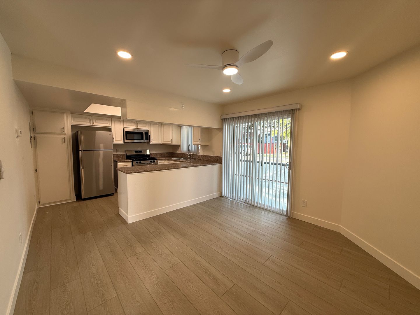 Huntington Beach Apartment: 225 7th Street