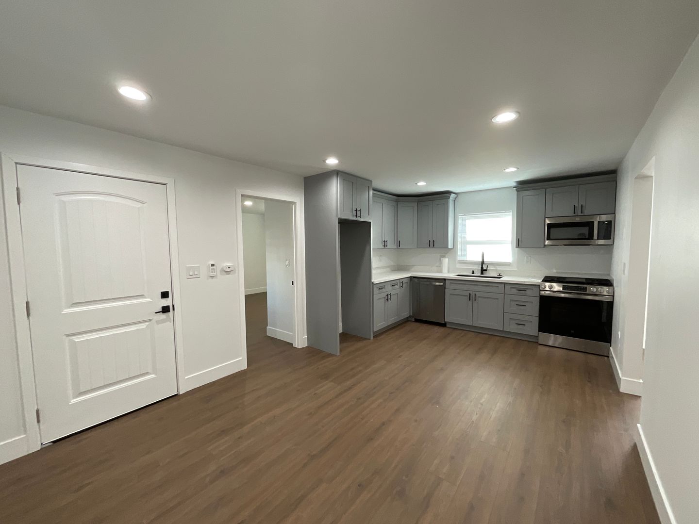 PLACENTIA Apartment: 1017 AVENIDA DE PIO PICO