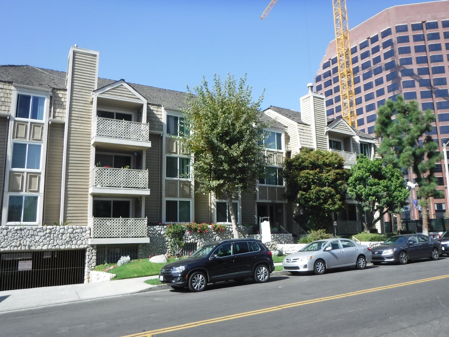 LOS ANGELES Apartment: 1247 STONER AVENUE