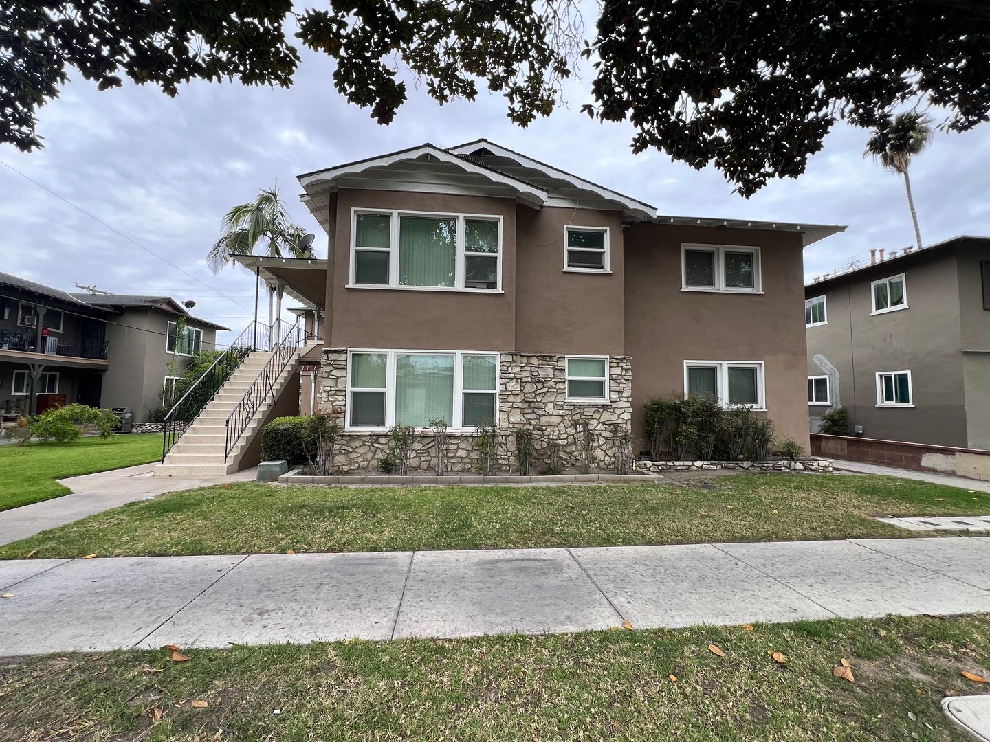 Anaheim Apartment: 313 N East Street