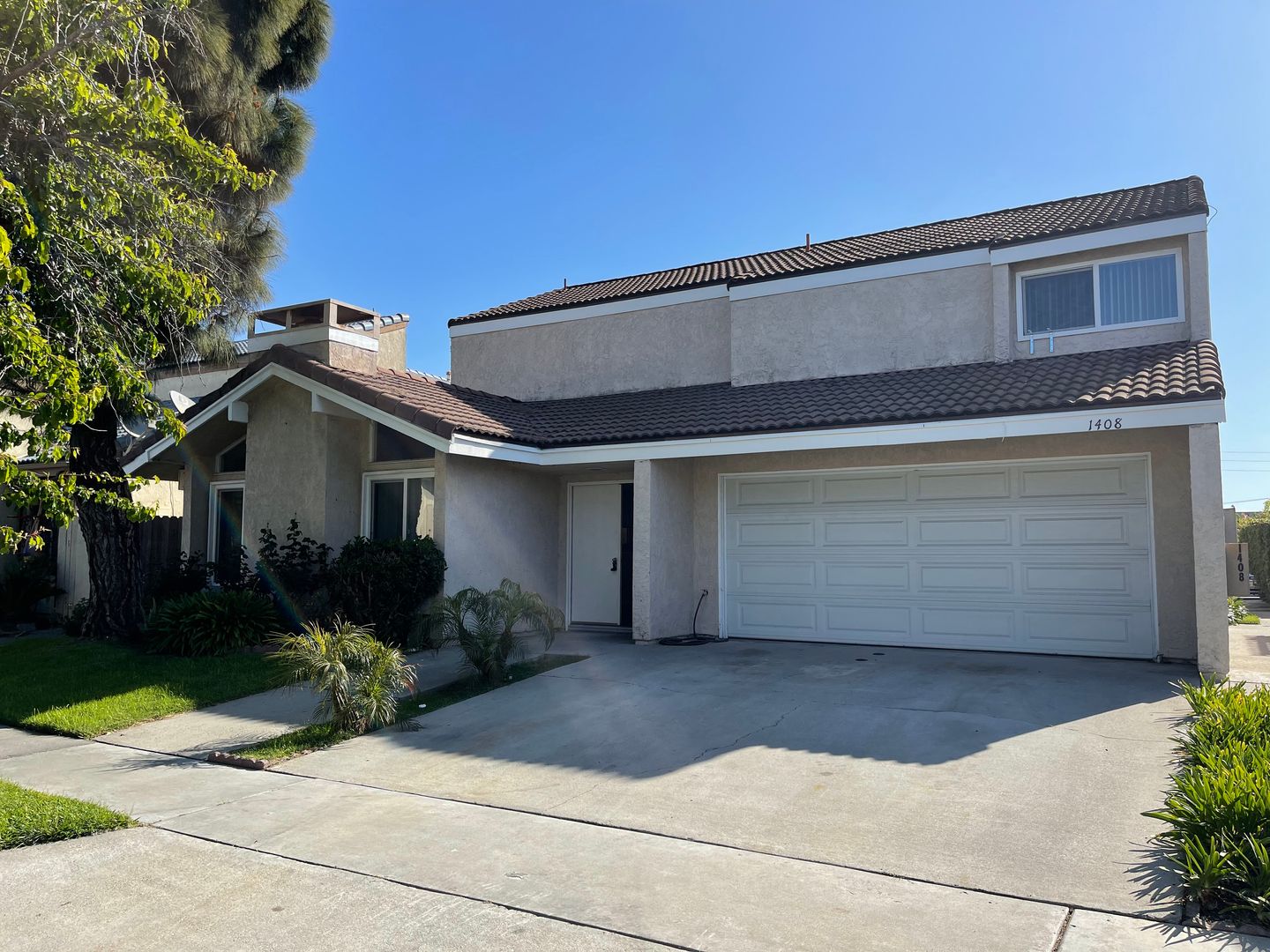 Huntington Beach Apartment: 1408 Huntington Street