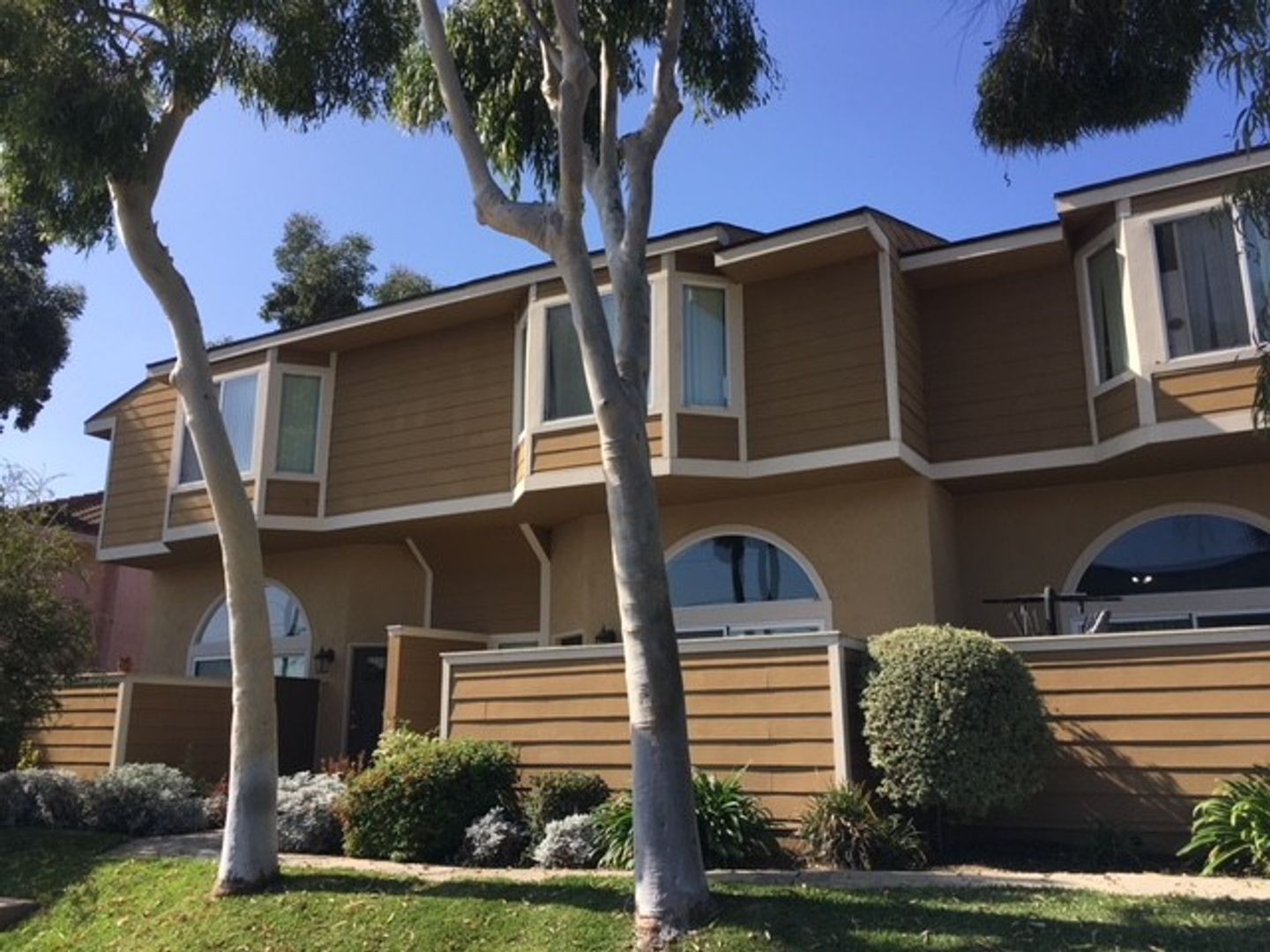 COSTA MESA Apartment: 2063 CHARLE STREET