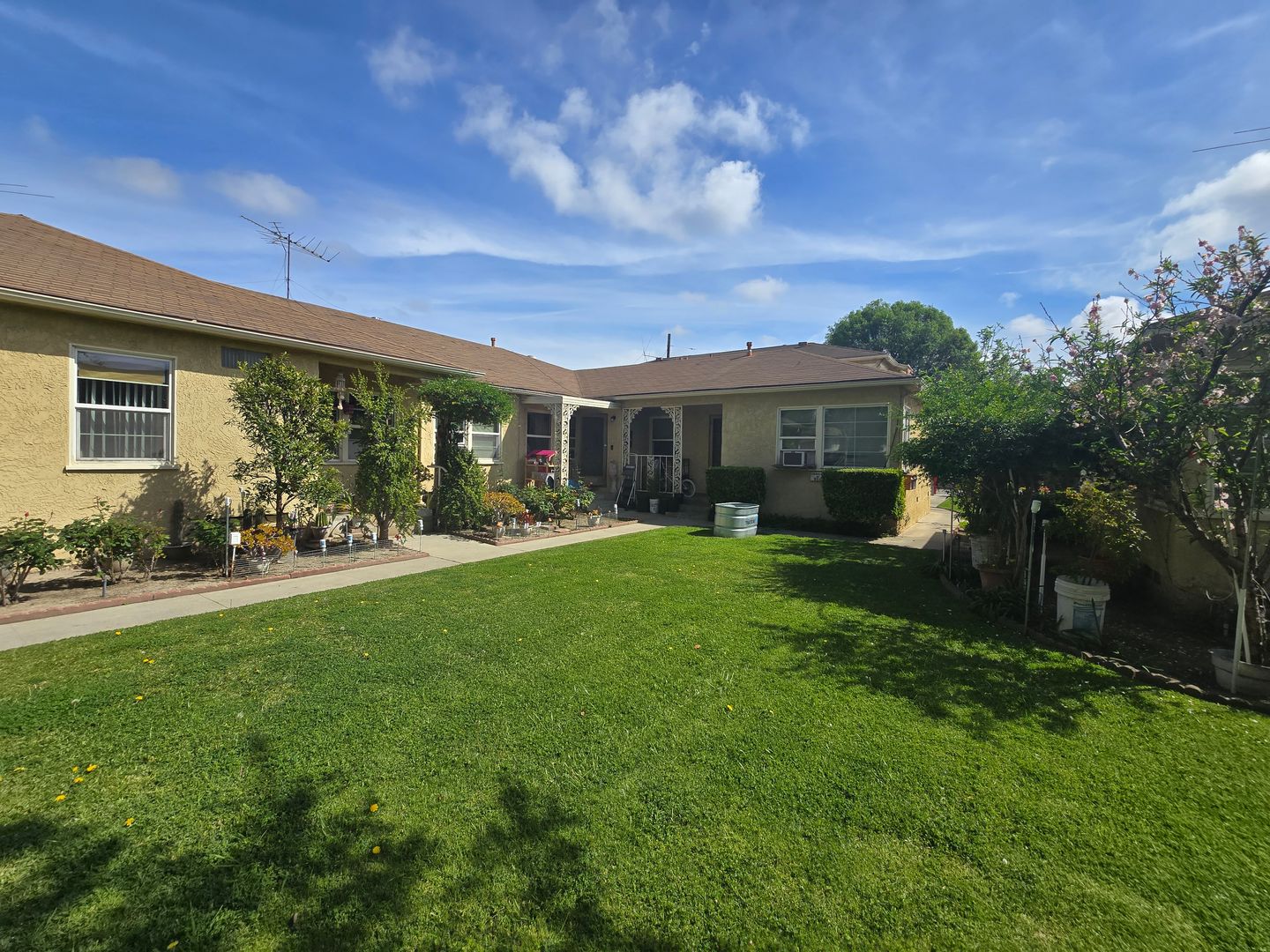 GARDEN GROVE Apartment: 11632-36 GARDEN GROVE BLVD