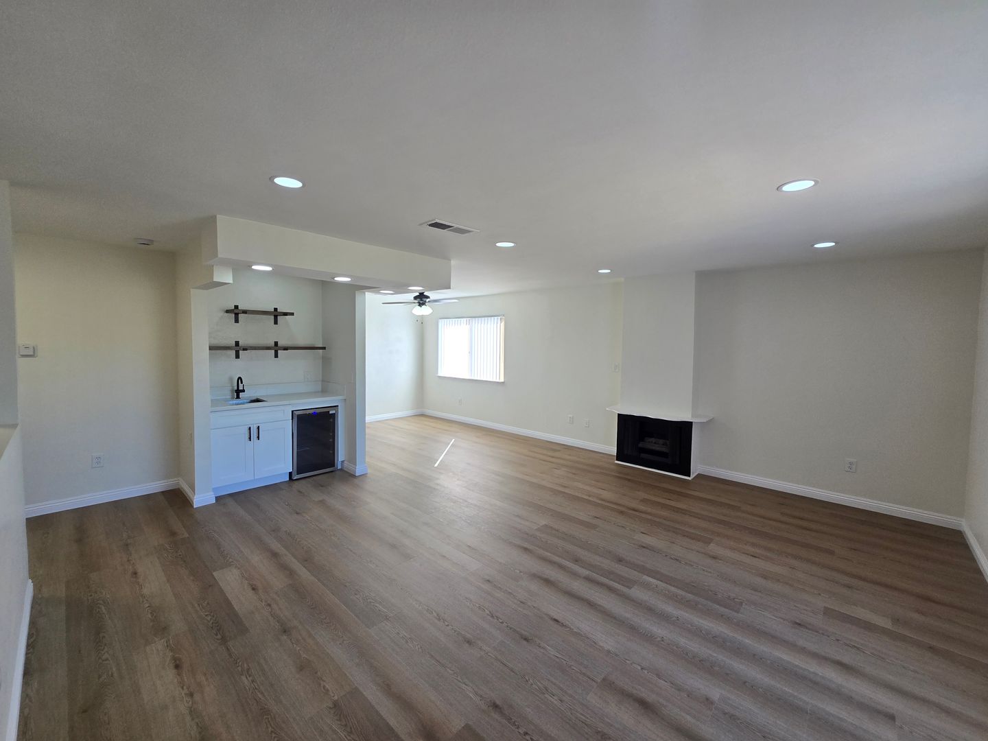 Huntington Beach Apartment: 314 Huntington Street