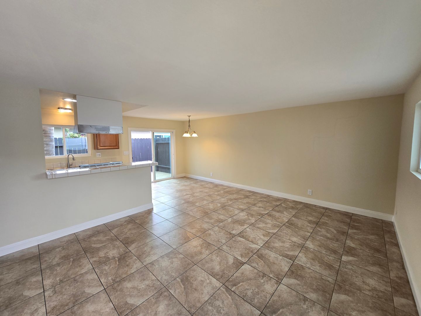 Costa Mesa Apartment: 2265-67 Pomona Avenue