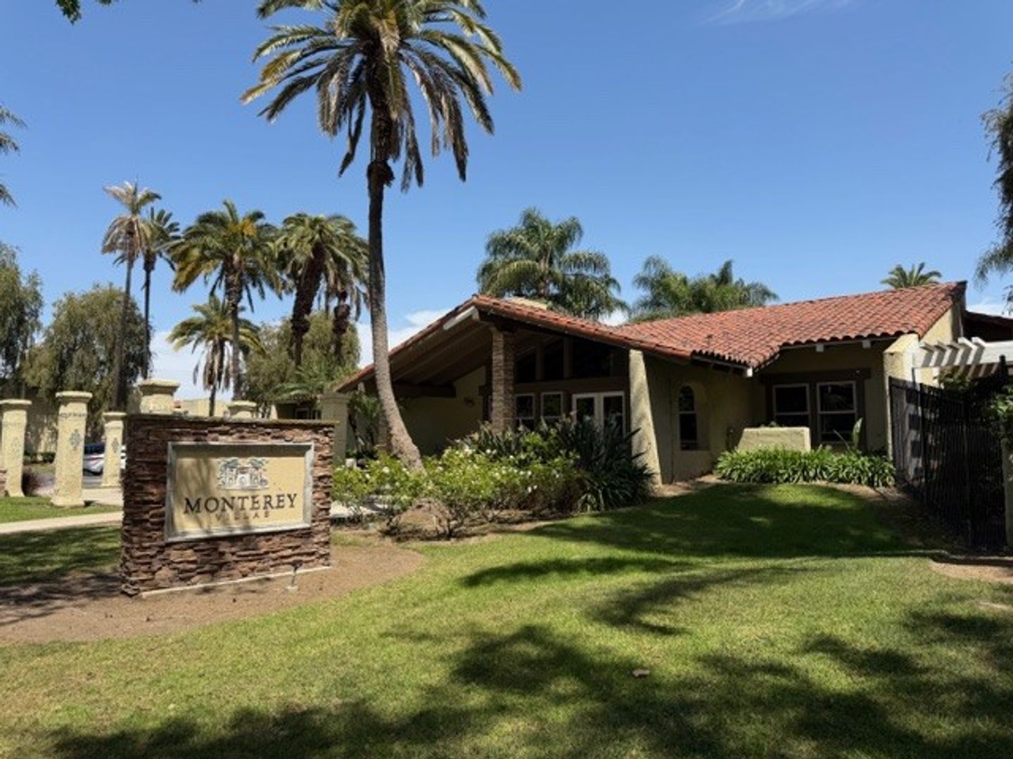 Santa Ana House: 1345 Cabrillo Park Drive #H04