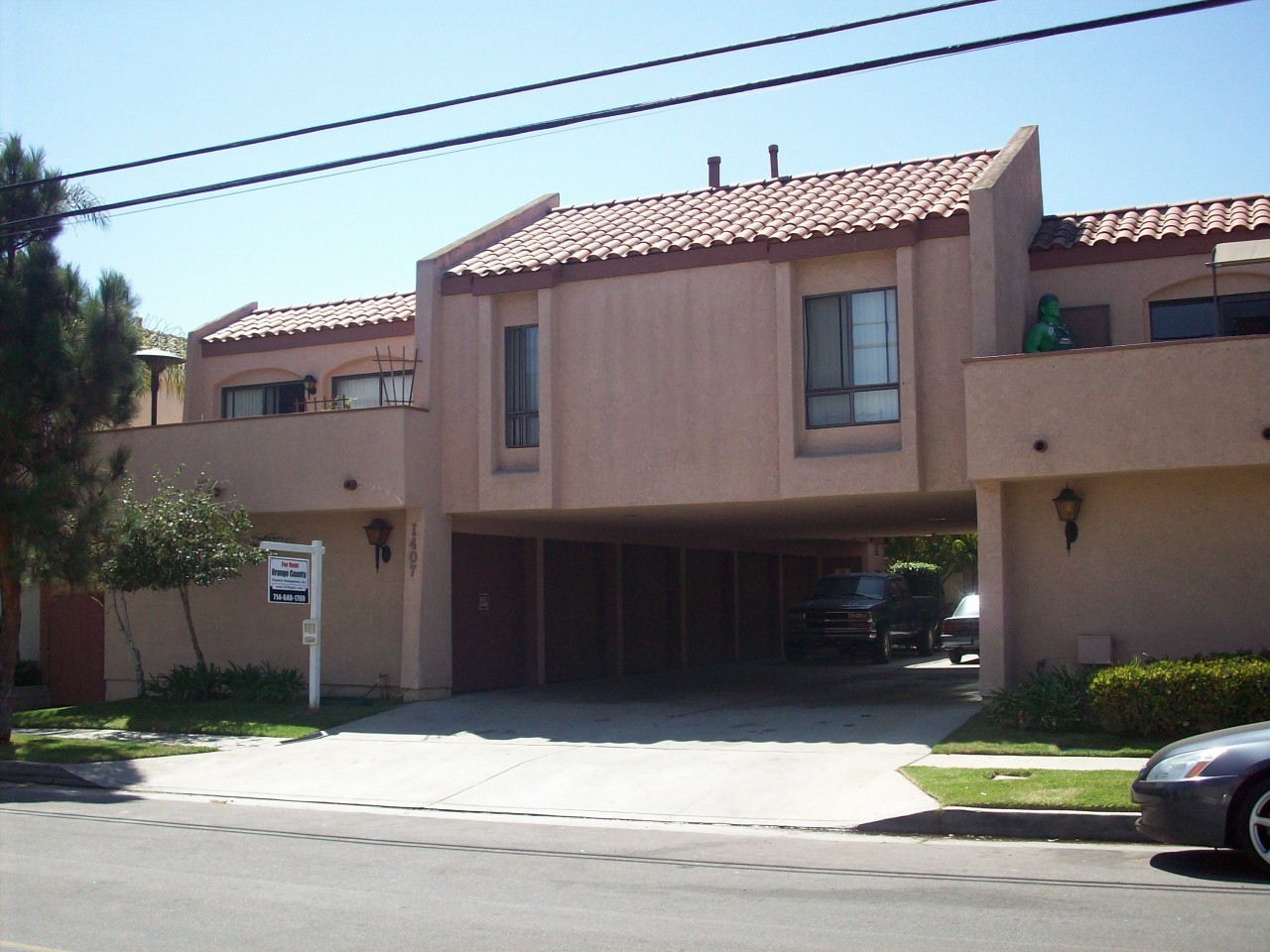 HUNTINGTON BEACH Apartment: 1407 ALABAMA STREET