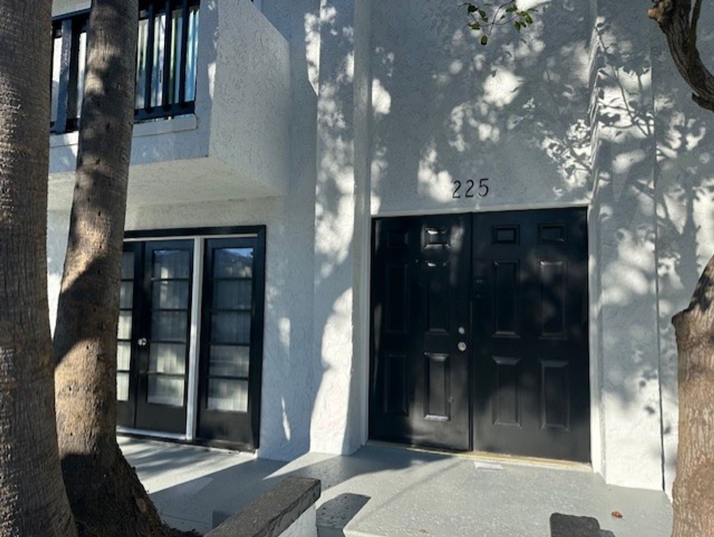Huntington Beach Apartment: 225 7th Street