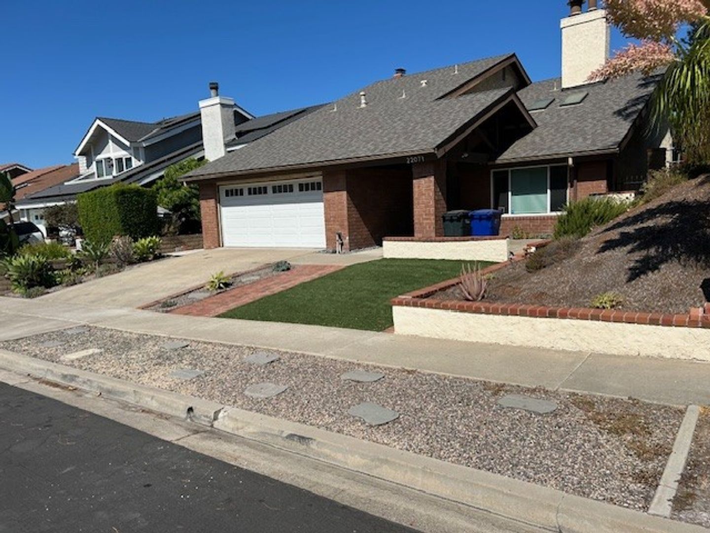 Lake Forest House: 22071 Pheasant street