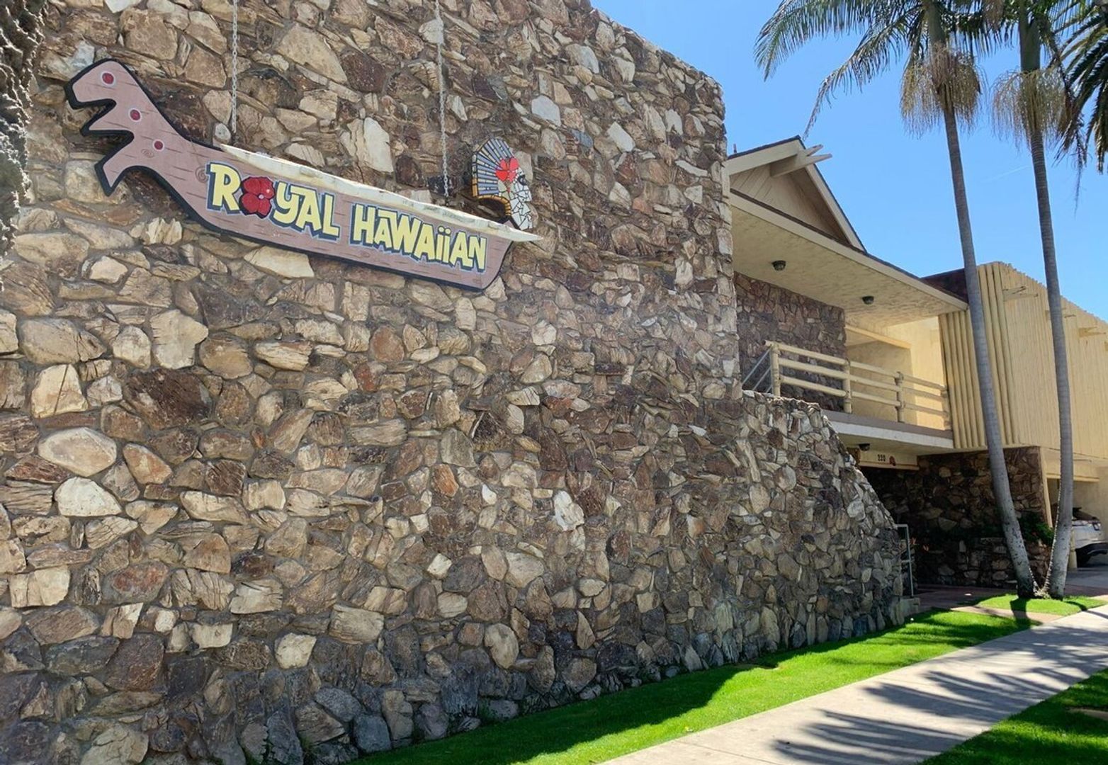 Huntington Beach Apartment: 220 12th Street