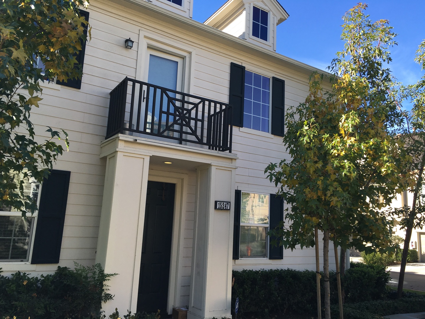 TUSTIN House: 15247 CAMBRIDGE STREET
