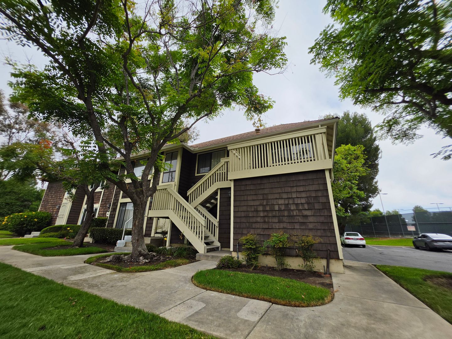 LAKE FOREST House: 26257 HILLSFORD PLACE