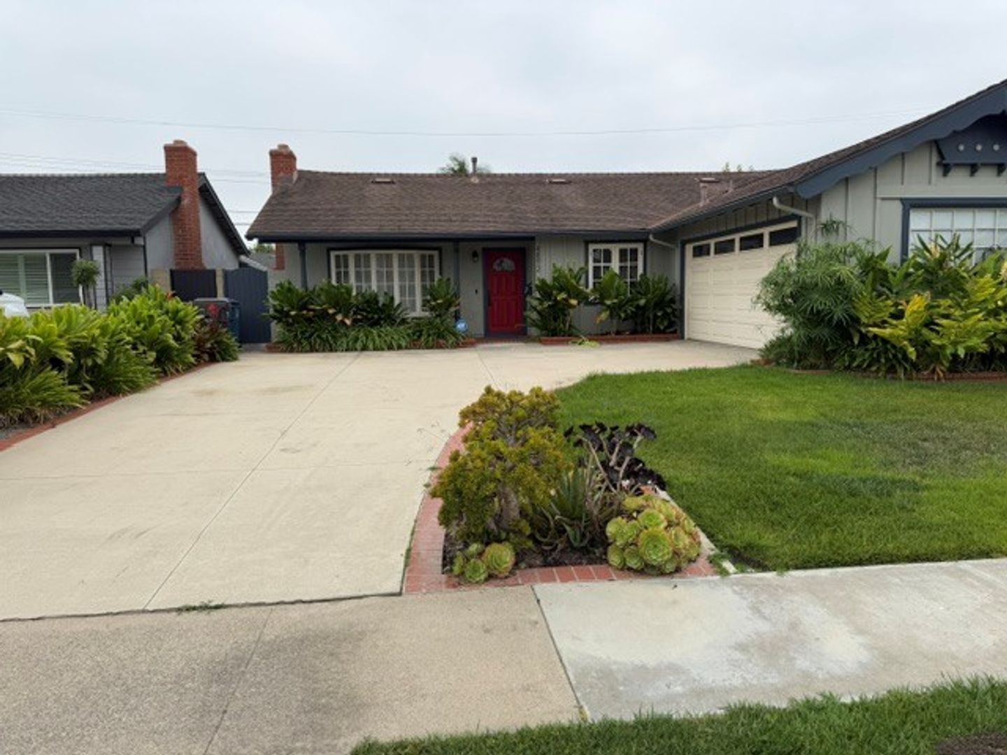 Huntington Beach House: 4892 Oahu Drive
