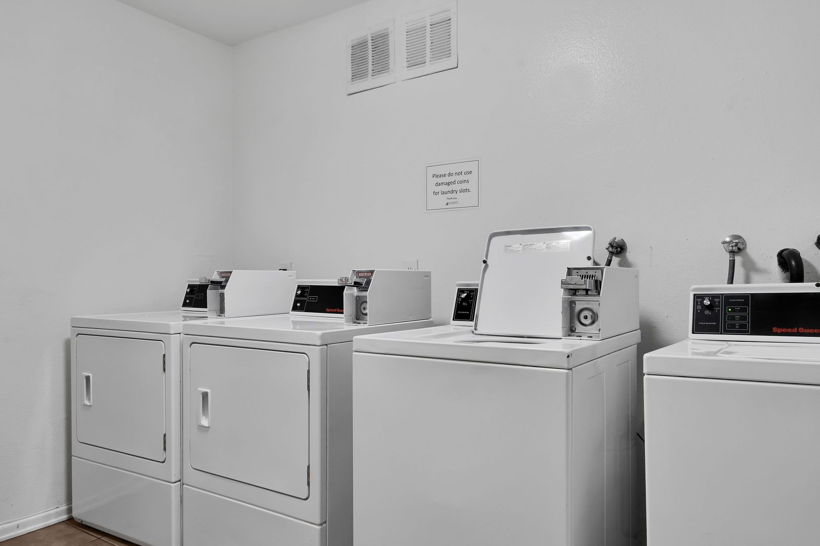 Los Angeles Apartment: 1255 N Orange Dr